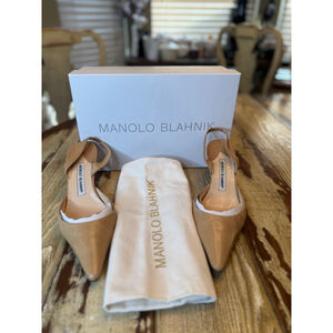 MANOLO BLAHNIK | Heels Beige Size 7.5
